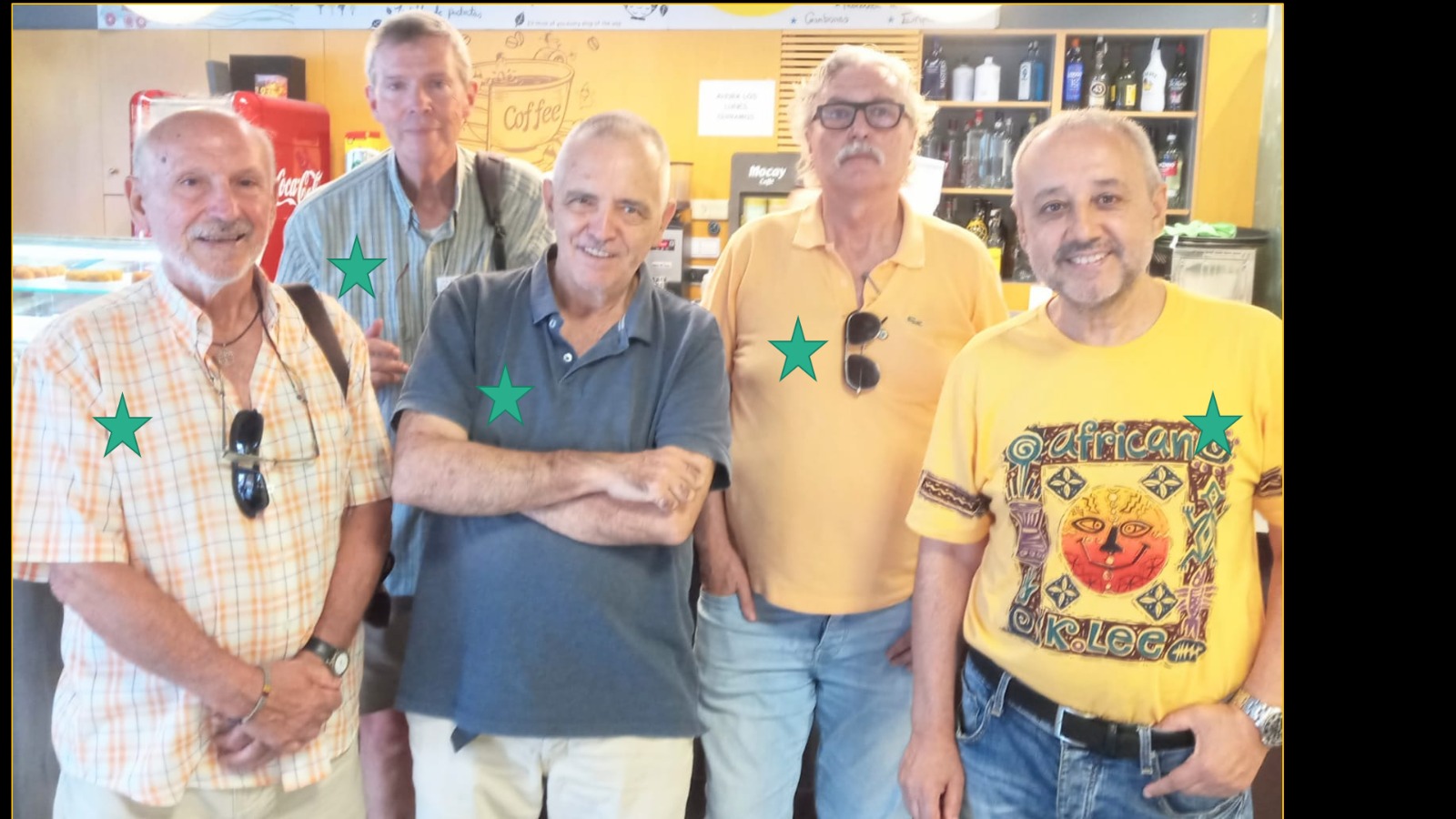 D’esquerra a dreta: Pepe Manzanera (Xest), Dennis Keefe, Luis Salag Laguarda, Elías i Jau.