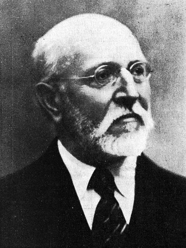 Louis de Beaufront (1855-1935), el principal propagandista de l'esperanto a França, que en 1907 representà la llengua davant del comité de la Delegació i hi defensà les reformes del projecte Ido.